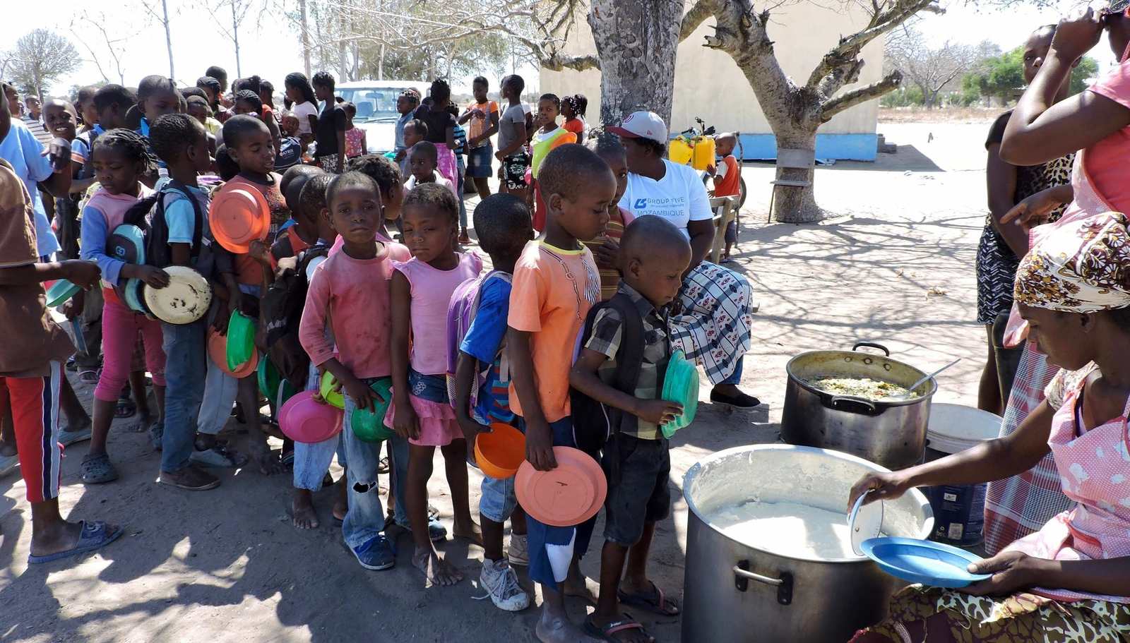 Insegurança alimentar reduz mas continua em níveis de alerta
