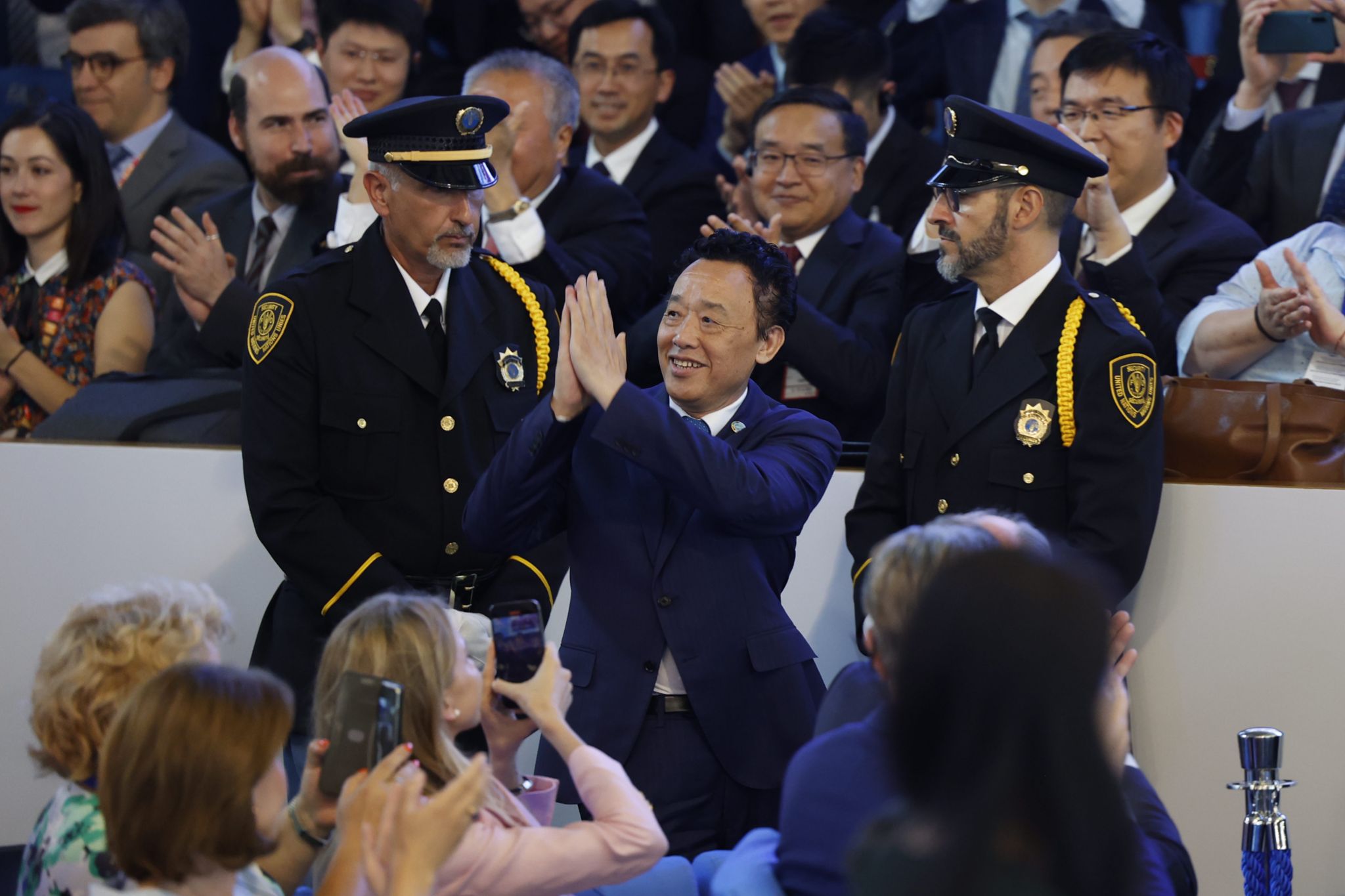 QU Dongyu reeleito para segundo mandato na FAO