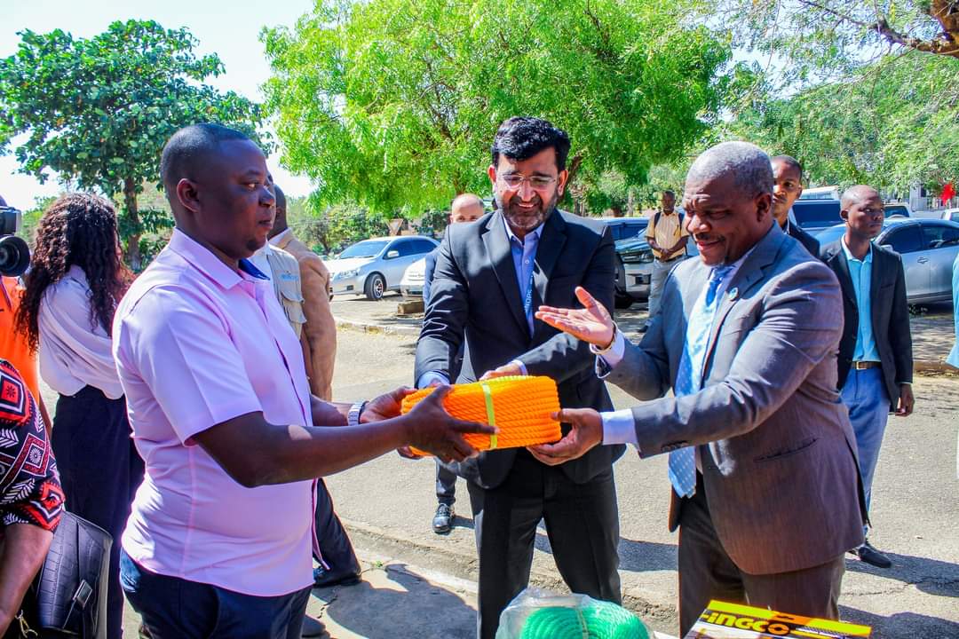 Aquacultores recebem kits de trabalho no sul de Cabo Delgado